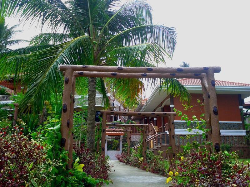 Jannah Glycel Beach House Hotel Guimaras Exterior photo