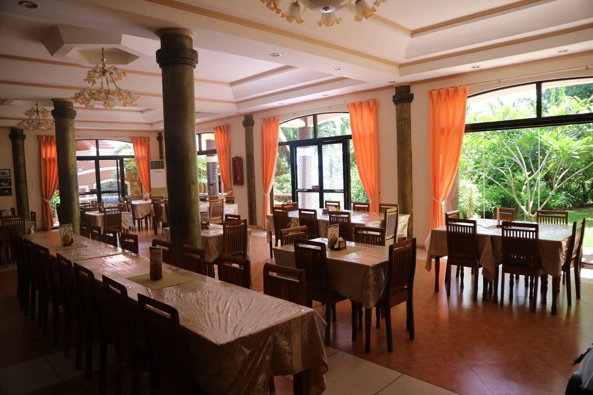 Jannah Glycel Beach House Hotel Guimaras Exterior photo