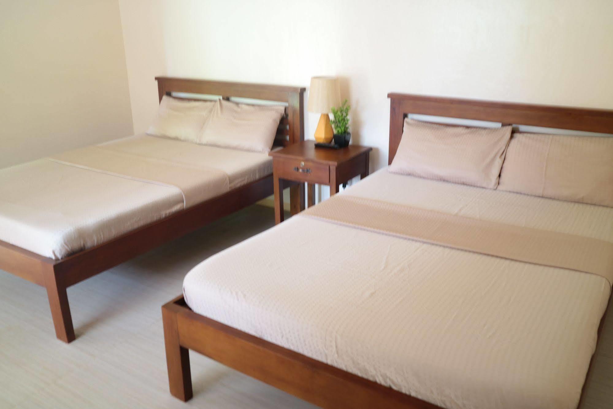 Jannah Glycel Beach House Hotel Guimaras Exterior photo